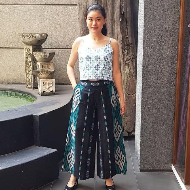 Celana Kulot Tenun Batik Motif Sumba Bawahan Celana Tenun Jumbo