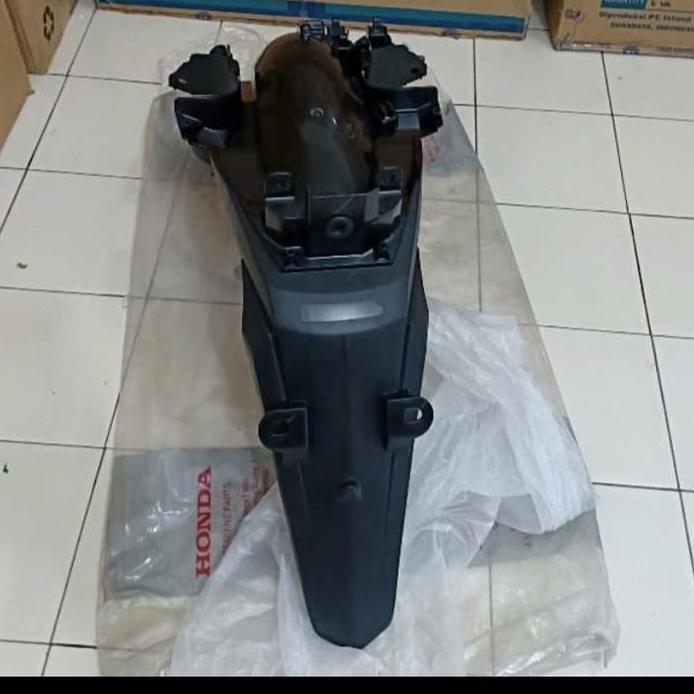 spakbor belakang supra x 125 helm in ori Honda