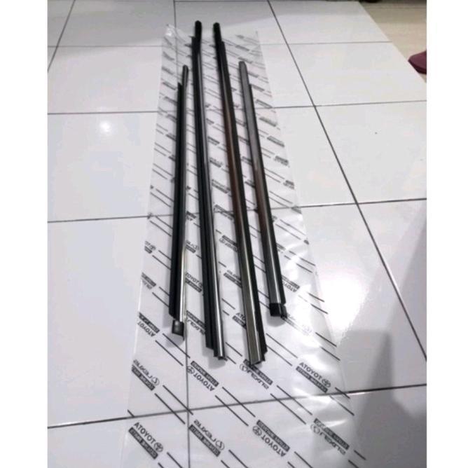 Pelipit Karet Kaca Luar Vios Gen 1