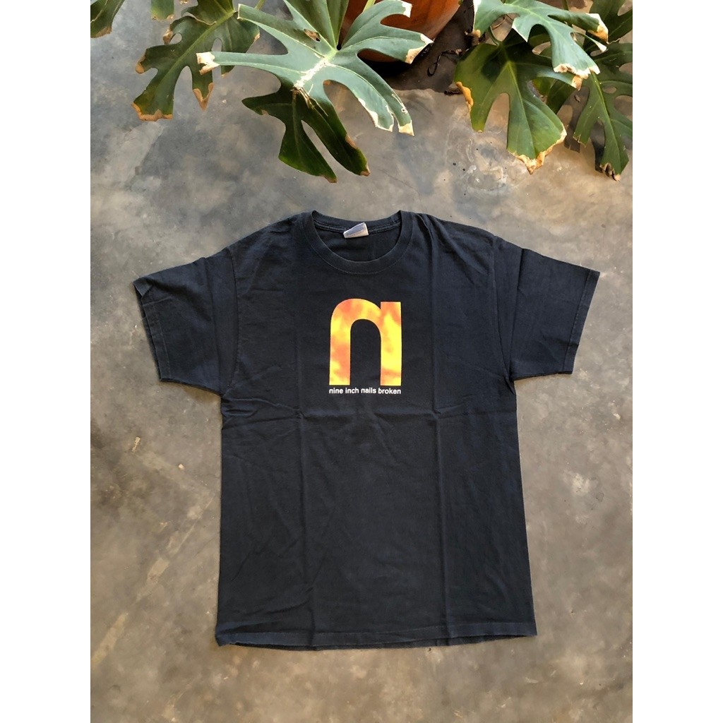 kaos nine inch nails