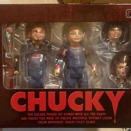 Mezco 5point Chucky Boxset