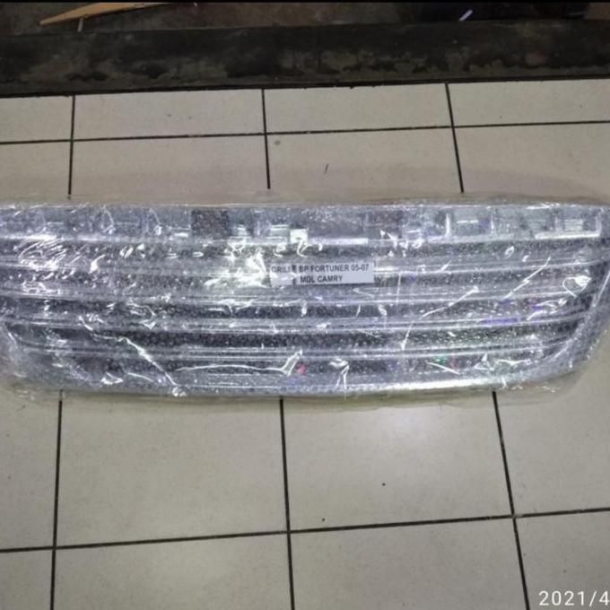 Front Gril Grill Depan Fortuner 2005 2006 2007 Model Camry