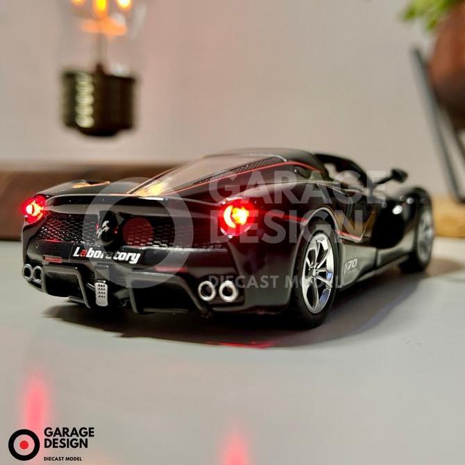 Diecast Mobil 1:36 Ferrari RAFA Convertible - Alloy Diecast Model Pajangan Miniatur Mobil Ferrari