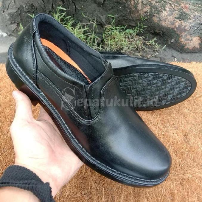 Lionteacher Sepatu Kulit Pria Pantofel Tali Formal Klasik Sol Karet Antislip Untuk Kerja Kantor Seko