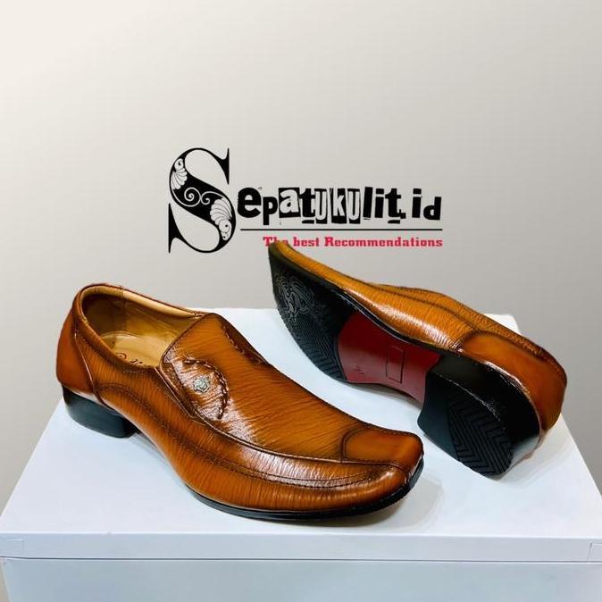 Sepatu Pantofel Pria Formal Kulit Asli Untuk Penikahan Kerja Kantor Dan Acara Resmi Ujung Lancip Mod