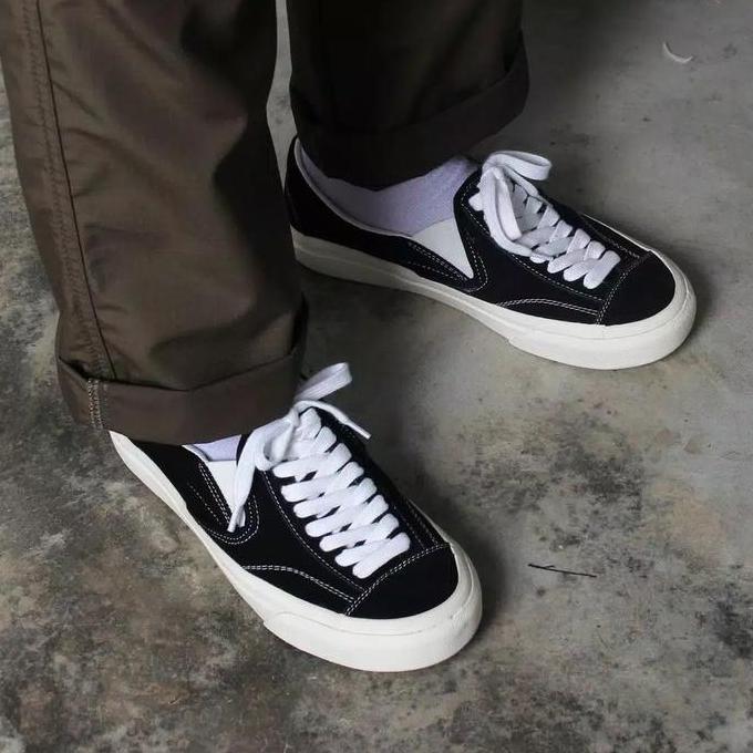 SEPATU TIMEBOMB | WDR VULCANIZED | BLACK - WHITE