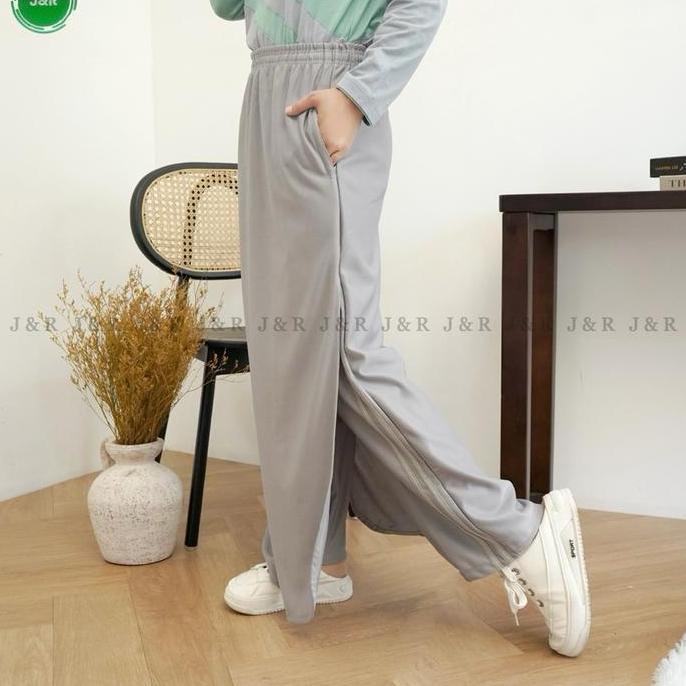 ROK CELANA OLAHRAGA WANITA MUSLIMAH