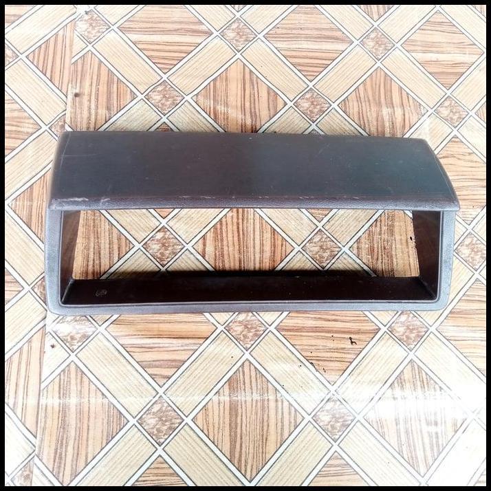 TERLARIS PANEL DASHBOARD COVER TUTUP SPEEDOMETER MITSUBISHI L300 BENSIN ORI 