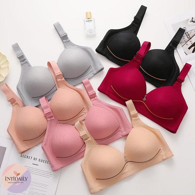Wkwx- Bra Jumbo Cup Besar Busa Tipis Lembut Bh Wanita Motif Polos Tali Tebal Nyaman
