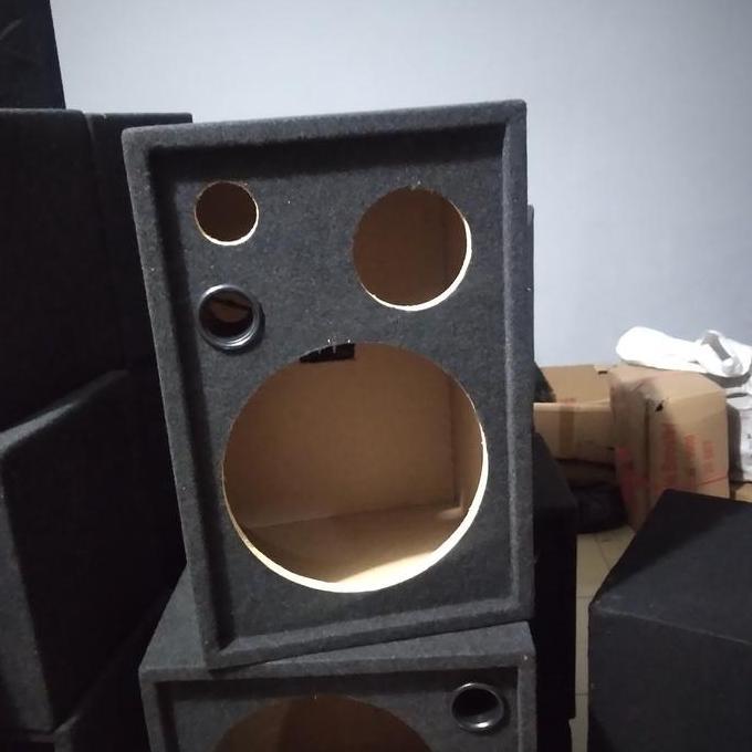 Box Speaker 3 Way 12 Inch
