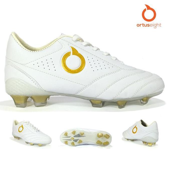 Sepatu Bola Ortus Eight Model Seri Classic type Sol Bening daya cengkram kuat warna Putih Terbaru
