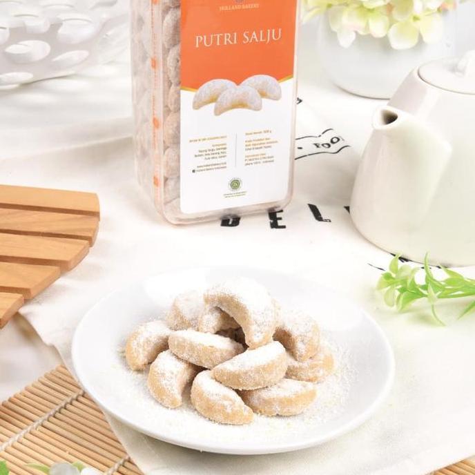 Putri Salju-Holland Bakery