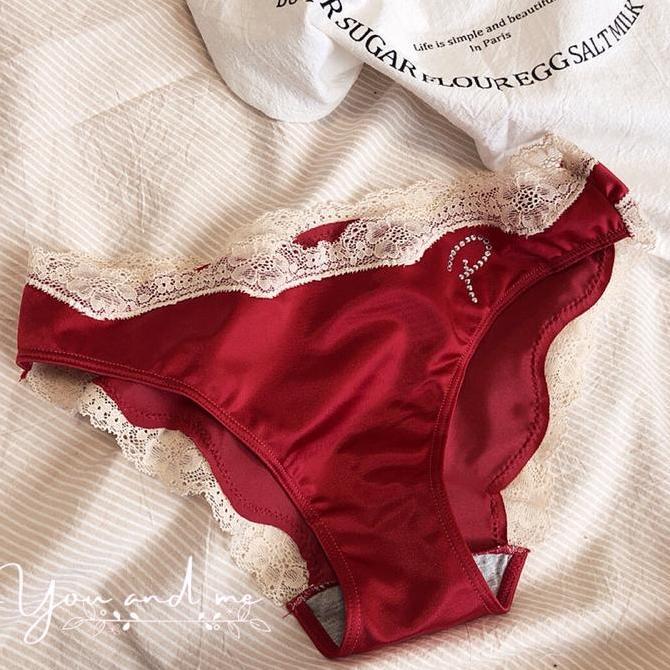 Bahanlembut- Celana Dalam Wanita Handmade Satin Renda Lembut Silk