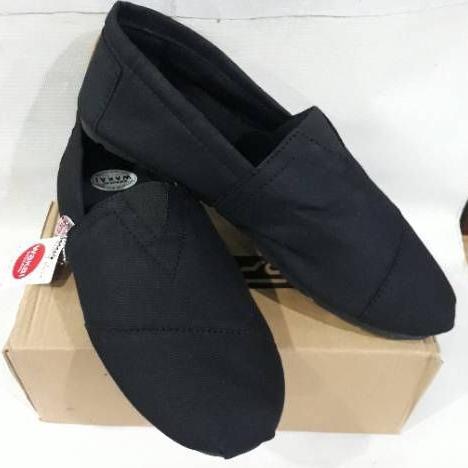 READY STOCK Sepatu Slip On Pria Wakai Hitam/Kanvas Marun Original