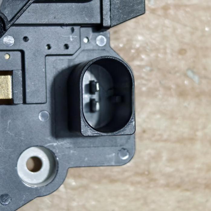 Ic Regulator Alternator Bmw / Vw Caravelle / Volvo / Audi Promo