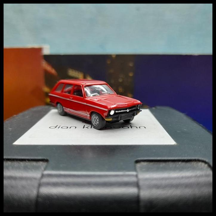 GRATIS ONGKIR HERPA SKALA 1:87 - OPEL ASCONA MERAH (HP194)