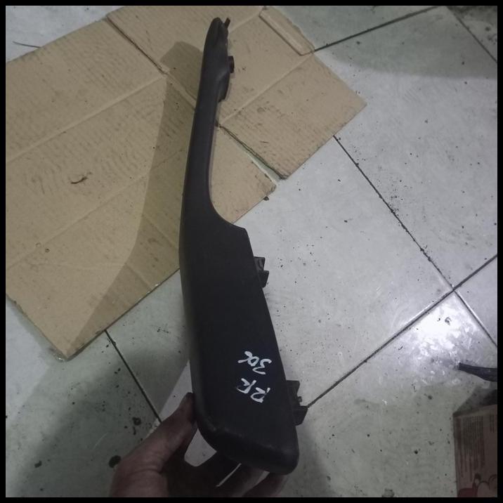 HOT DEAL HANDLE PEGANGAN DOORTRIM BAKLEDING PINTU BELAKANG KANAN PEUGEOT 306 1.8