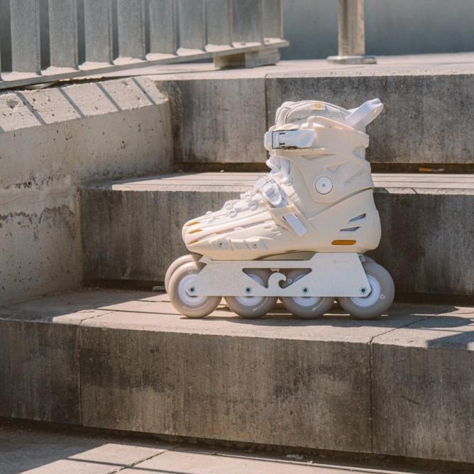 Inlineskate / Sepatu Roda Flying Eagle F4 Raven Pasti Diskon