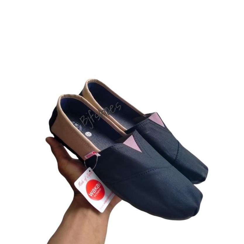 DF333 - Sepatu Slip On Wakai Hitam MOcca Kanvas Sol Karet Asli Pria Wanita Kerja Size 36-45 Flat Sho