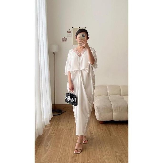 KAFTAN PUTIH HITAM KYOTO PREMIUM SILK IMPORT HT