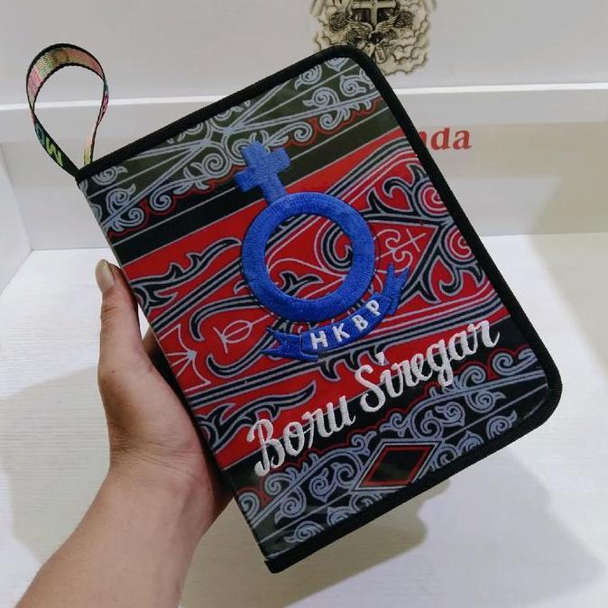 sampul  bibel dohot ende hkbp