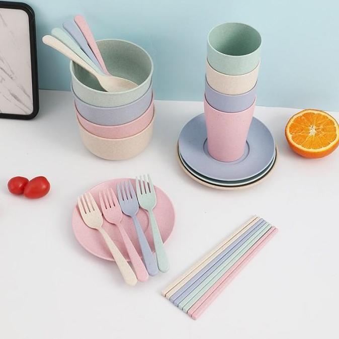 Peralatan Makan Set Mangkuk / Piring / Gelas / Sendok Peralatan Makan