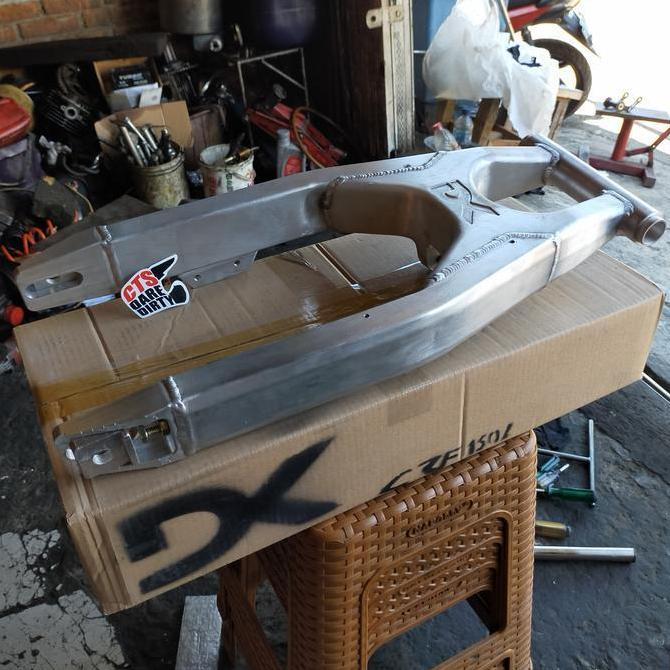 Swing Arm DX CRF 150 Alumunium Original