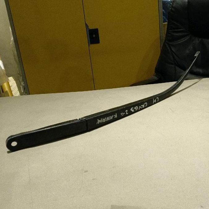 Arm Gagang Wiper Depan Kiri Crv gen 3 2013 2014 2015 2016 2017 Original Bekas