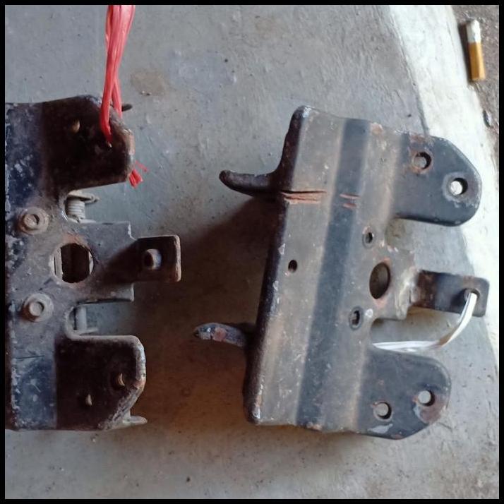 TERLARIS BRAKET BEHEL GRAND BULUS 