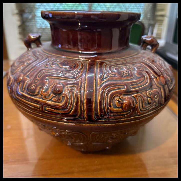 TERMURAH GUCI KERAMIK CHINA ANTIK  TINGGI 21CM 