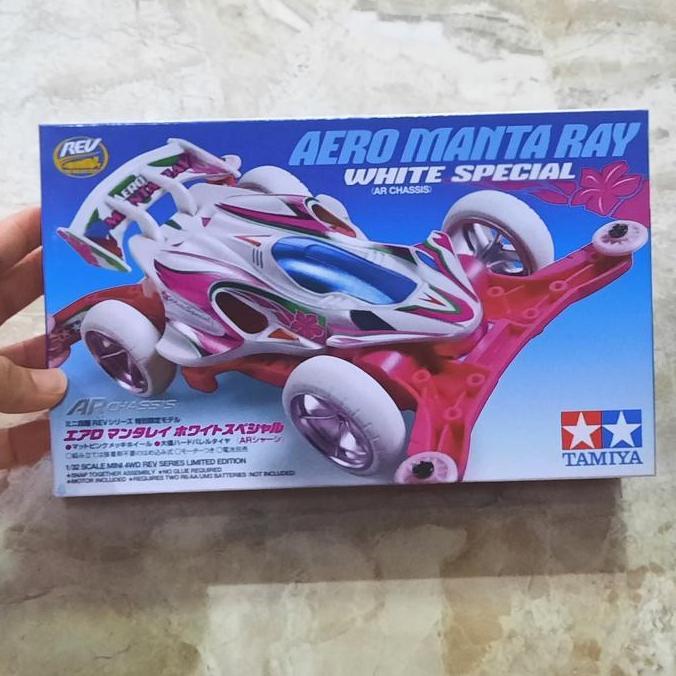 Tamiya 94972 Aero Manta Ray White Special