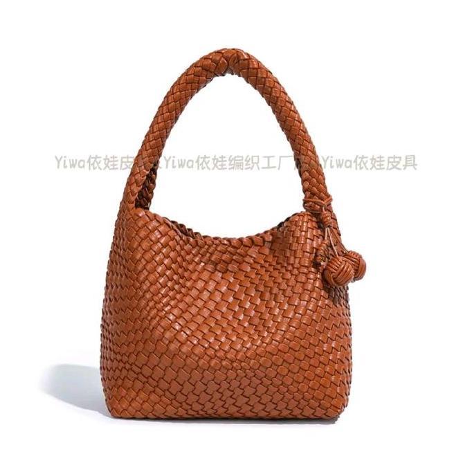 Yiwa Tas Wanita Import Anyaman 2318 Semi Kulit Asli Anyaman Ukuran 36x16x23 cm Kualitas Terjamin Tam