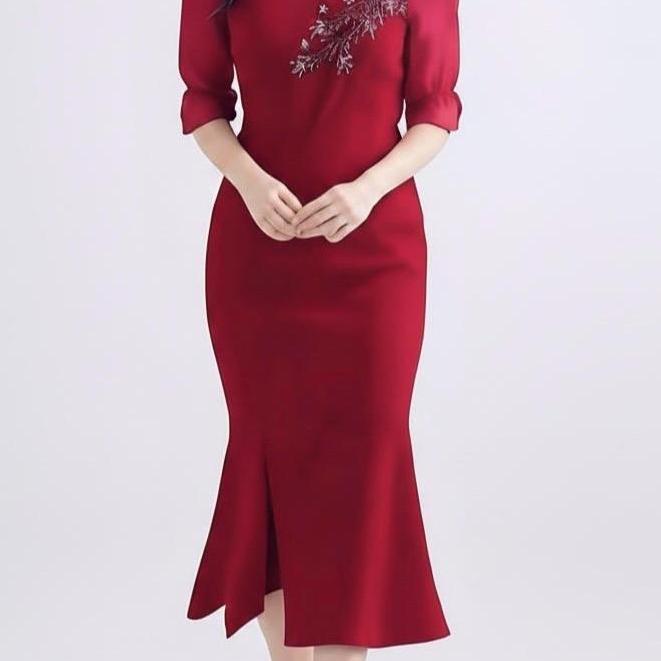 Dress 8585 *Motek & Mutiara*  Ada retsleting belakang, model rok bawah span duyung  Mat  : Scuba Imp