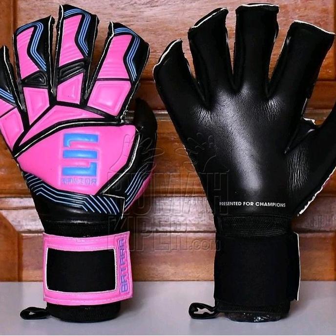SARUNG TANGAN KIPER SAVIOR BATARA