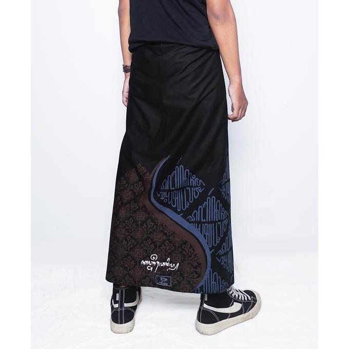 Sarung Kanjeng Serial Aksara Jawa Motif Sekar Narima Batik Katun Nyaman Muslim Santri Dewasa Pria ZE