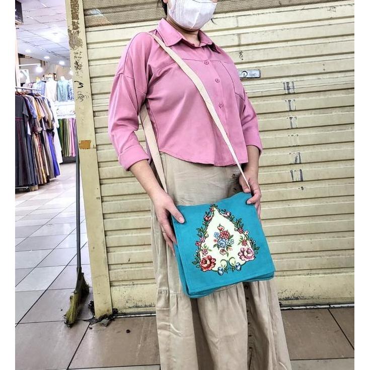 Miliki Sajadah Tas Persegi Kecil Suede Kanebo Turki Oleh Oleh Haji