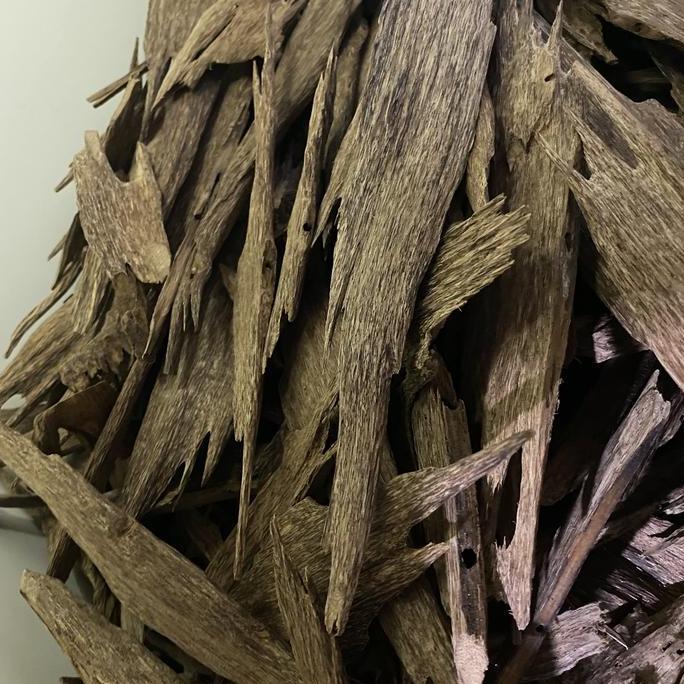 Kayu Gaharu chips Kalimantan 1kg - Super king Kualitas Atas