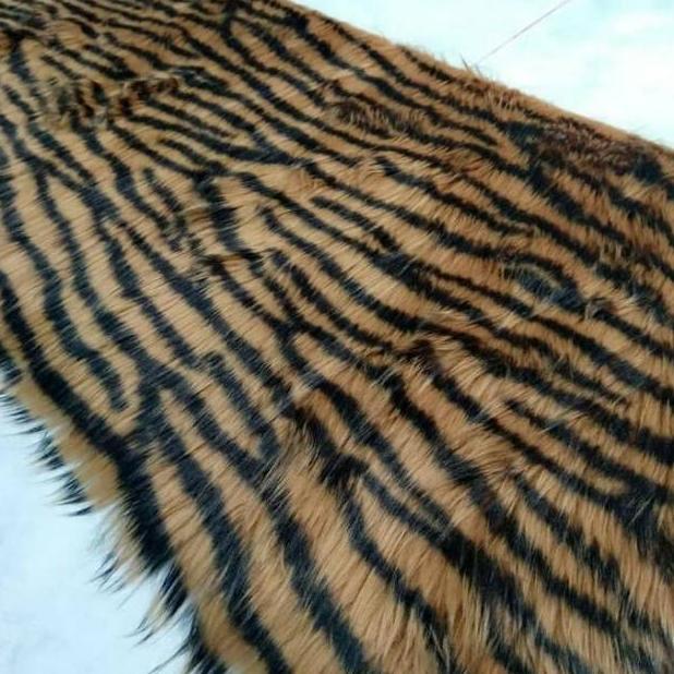 Alas bulu dashboard motif harimau / macan loreng