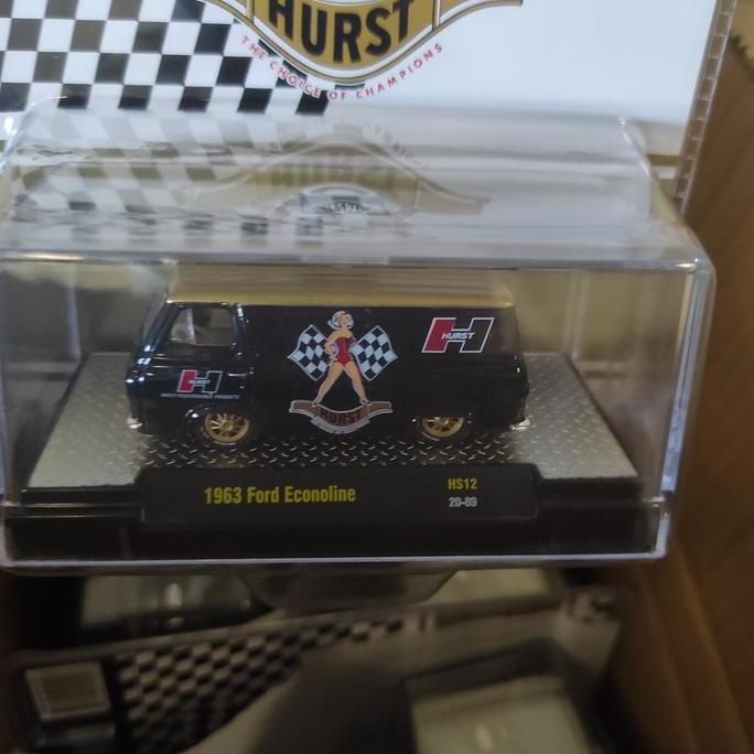 Promo M2 MACHINES 1963 FORD ECONOLINE VAN HURST EDITION Diskon