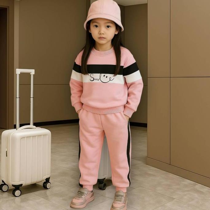 Termurah / Hot Sale Setelan Anak Smile Unisex One Set Jogger Strip Usia 3-12 Tahun