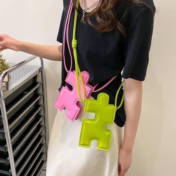 (0017) Tas selempang bahu handphone hp model puzzle unik lucu tas hp panjang tali bisa perpanjang pe