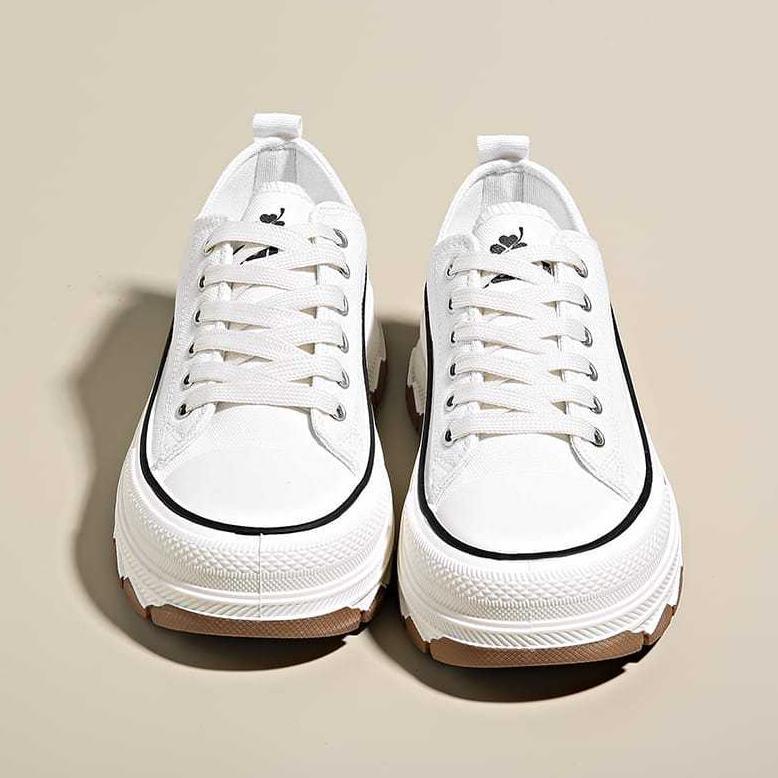 PROMO Sepatu Sneakers Kanvas Wanita Korea Size 37-40 Hitam dan Putih