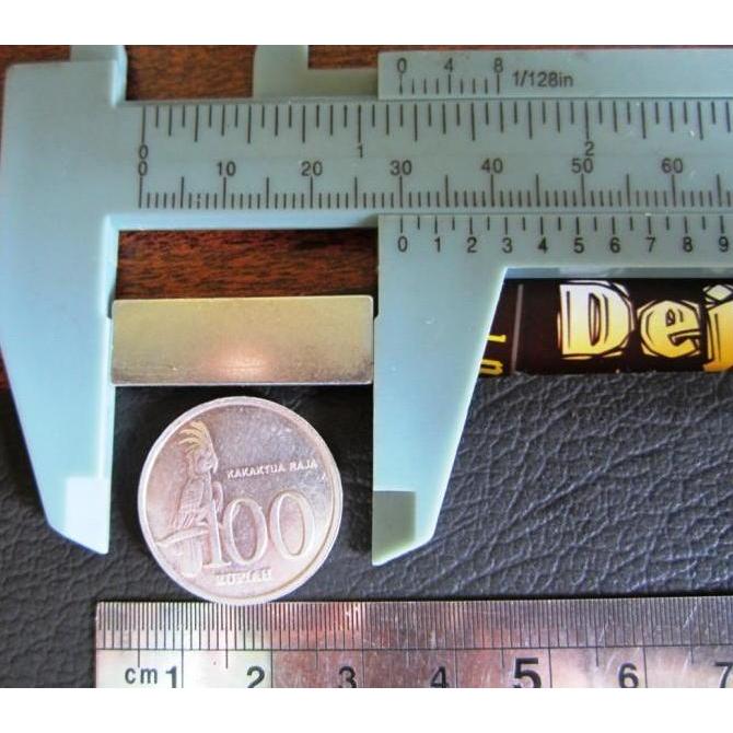 Neodymium Magnet Kotak / Batang 30x10x1,5mm