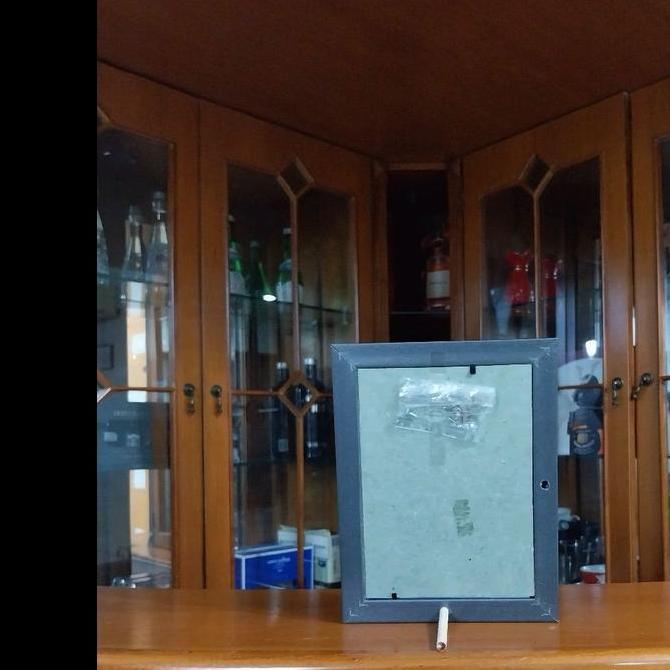 Frame Foto / Bingkai Foto 5R Hitam    ( 12.7 x 17.8 Cm ) Minimalist Hitam Penyangga Stick Sudah Incl