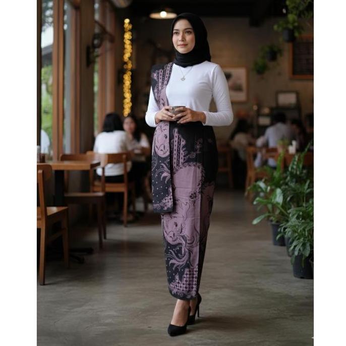 Galeri Batik Ardev - Couple Sarimbit Rok & Kemeja Slim Fit Warna Ungu Bahan Katun Motif Kusumalaya (