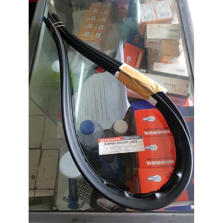 Karet Molding List Lis Kaca Depan Bagian Atas Honda Crv Rd Gen.2 2002 2003 2004 2005 2006 Original D
