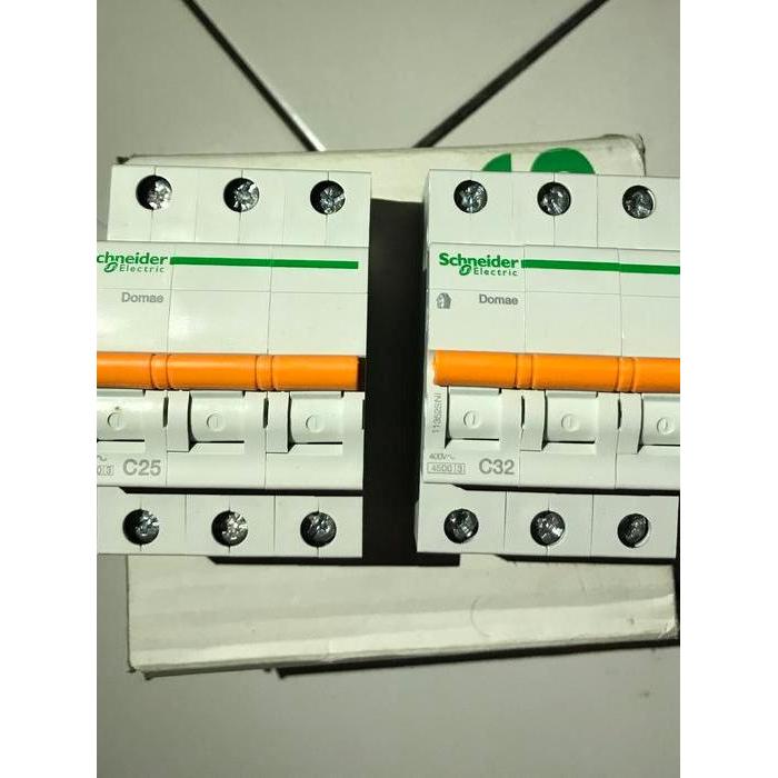Mcb schneider 3 phase 25A/32A/40A - 25A