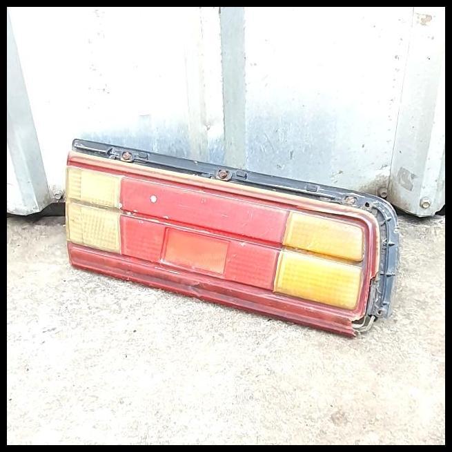 BEST DEAL STOPLAMP STOP LAMP LAMPU REM STOP BELAKANG BAGIAN KANAN TOYOTA COROLLA KE30 CORVET THN. 19