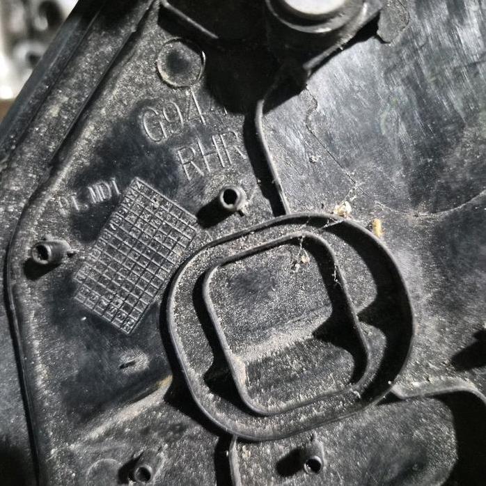 Garansi Dudukan Kaki Spion Calya Sigra Kanan