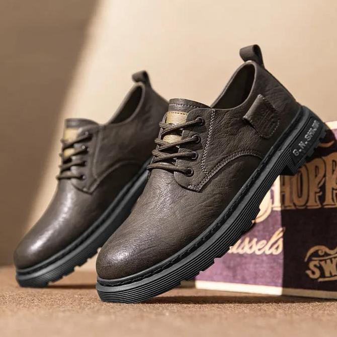 UPFRADE STYLE  Sepatu kulit sapi pria asli, anti-selip, sepatu kulit bisnis, sepatu santai yang coco